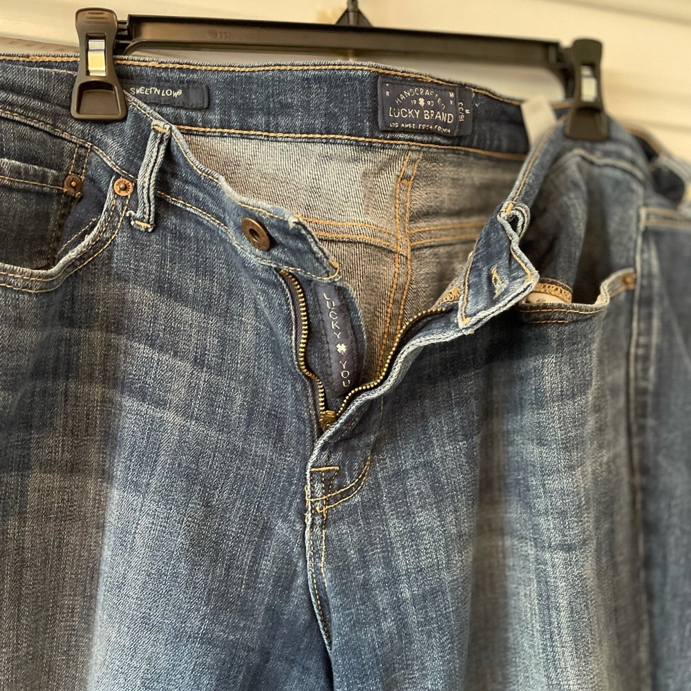 Lucky Jeans